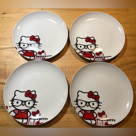Hello Kitty Plate Set - Nerd Kitty - Picture 6 of 7